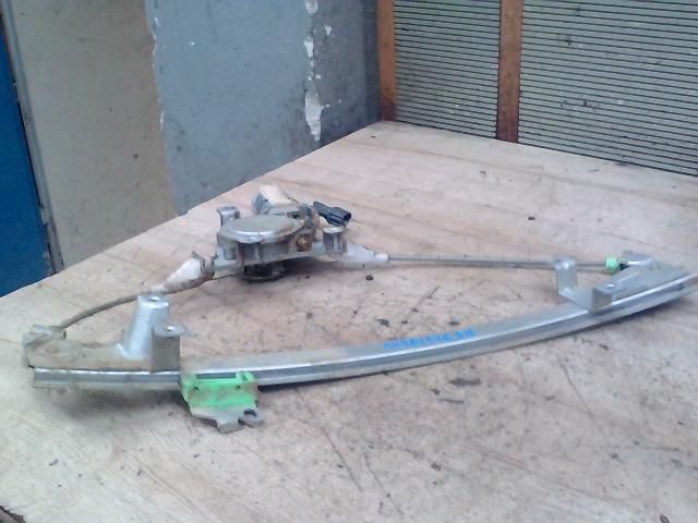 bontott DAEWOO ESPERO Jobb hátsó Ablakemelő Szerkezet (Elektromos)