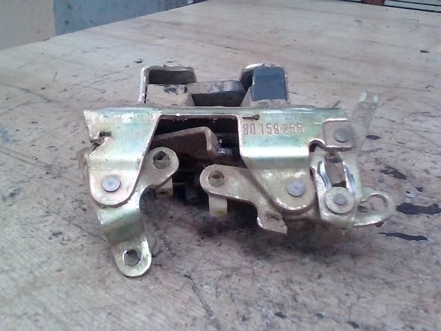 bontott DAEWOO ESPERO Jobb hátsó Ajtózár