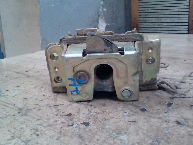 bontott DAEWOO ESPERO Jobb hátsó Ajtózár