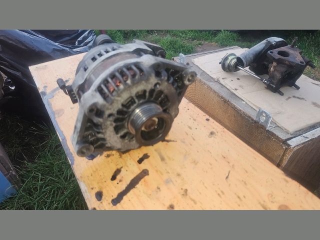 bontott DAEWOO EVANDA Generátor