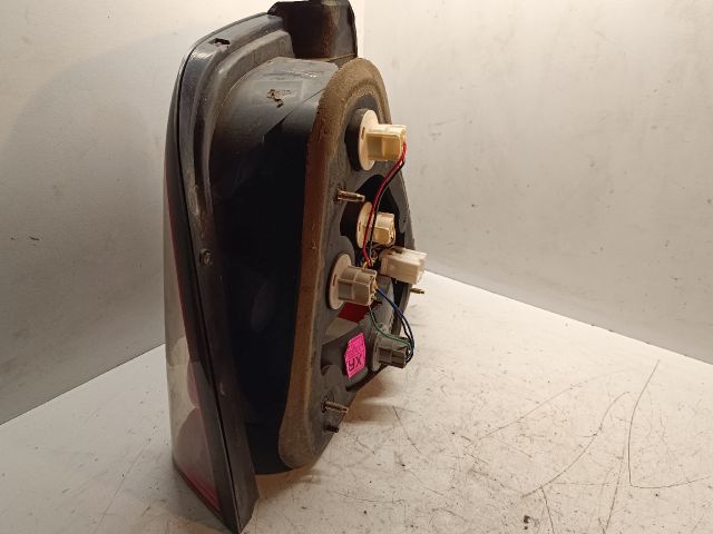 bontott DAEWOO EVANDA Jobb Hátsó Lámpa