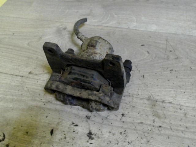 bontott DAEWOO FSO Jobb első Féknyereg Munkahengerrel