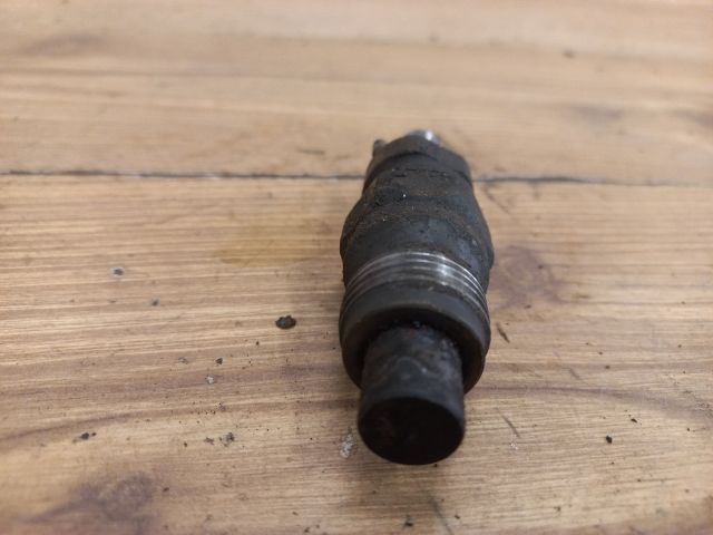 bontott DAEWOO FSO Porlasztó (1 db)