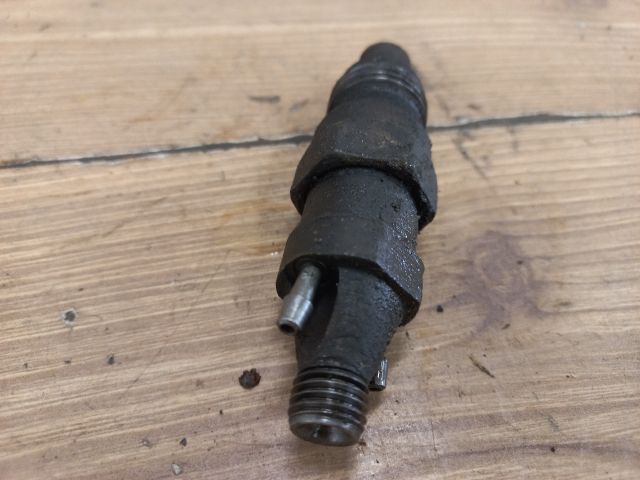 bontott DAEWOO FSO Porlasztó (1 db)