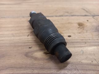 bontott DAEWOO FSO Porlasztó (1 db)