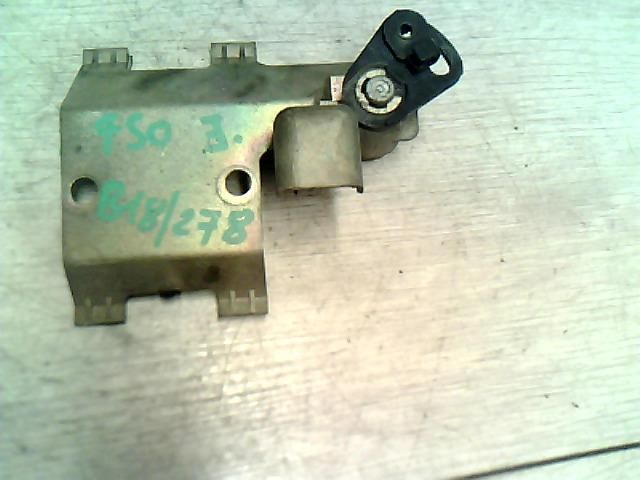 bontott DAEWOO FSO Jobb első Zárbetét