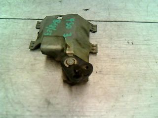 bontott DAEWOO FSO Jobb első Zárbetét