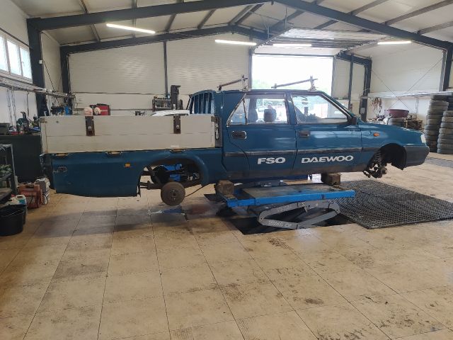 bontott DAEWOO FSO Levélrács