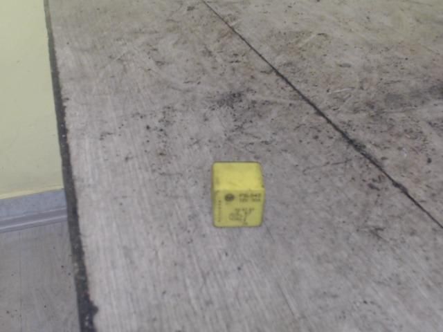 bontott DAEWOO FSO Relé