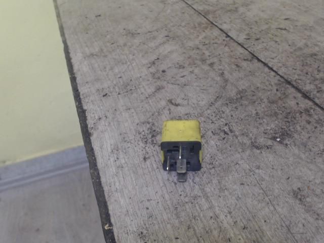 bontott DAEWOO FSO Relé