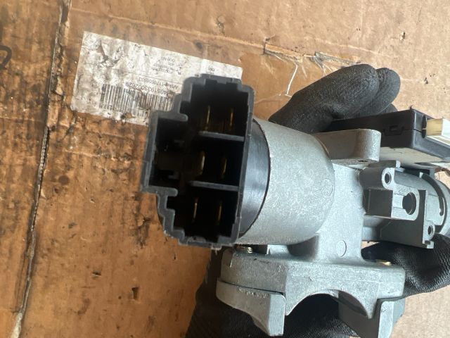 bontott DAEWOO KALOS Gyújtáskapcsoló Házzal