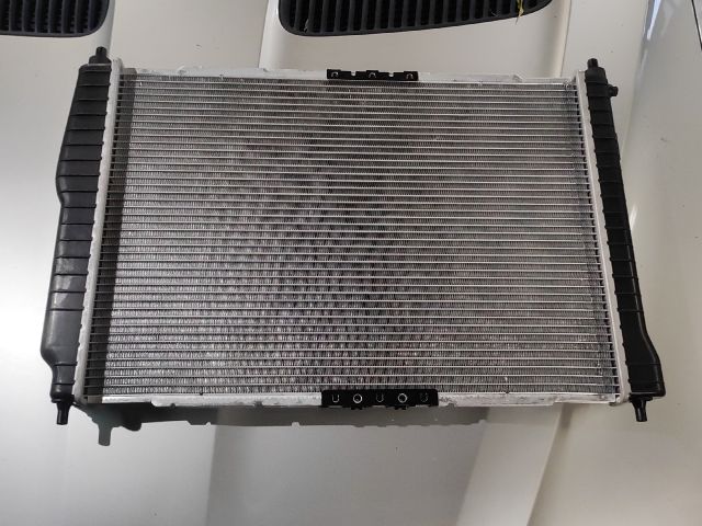 bontott DAEWOO KALOS Vízhűtő Radiátor (Klímás)