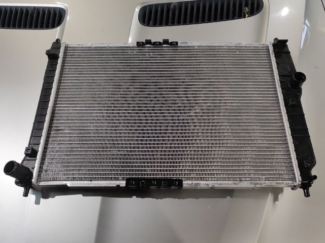 bontott DAEWOO KALOS Vízhűtő Radiátor (Klímás)