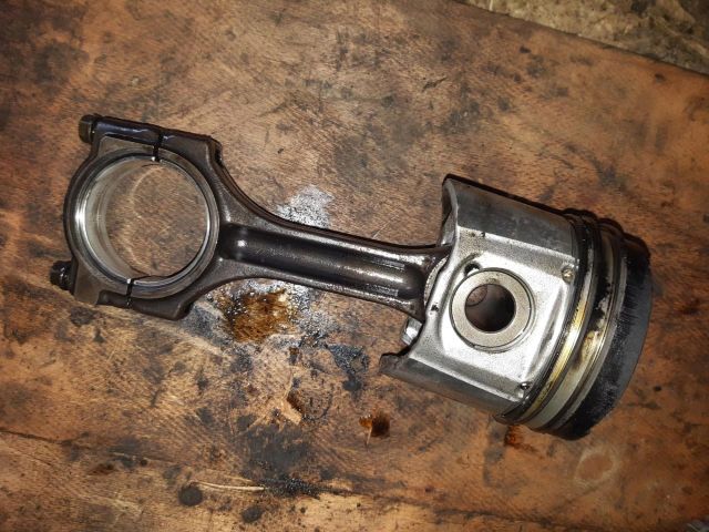 bontott DAEWOO KALOS Dugattyú és Hajtókar