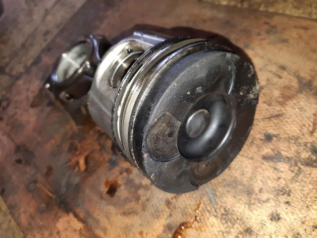 bontott DAEWOO KALOS Dugattyú és Hajtókar