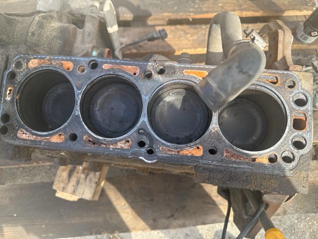 bontott DAEWOO KALOS Motorblokk (Fűzött)