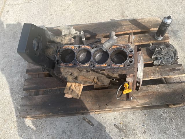 bontott DAEWOO KALOS Motorblokk (Fűzött)