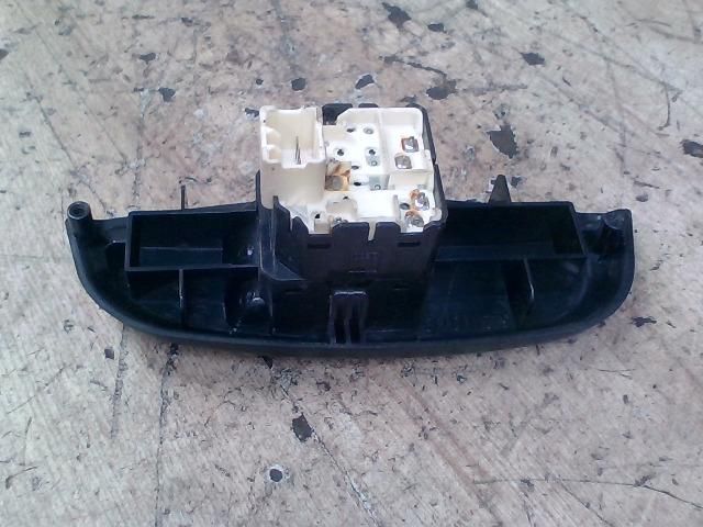 bontott DAEWOO KALOS Bal első Ablakemelő Kapcsoló