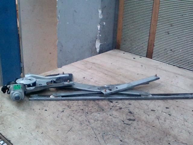 bontott DAEWOO KALOS Bal első Ablakemelő Szerkezet (Elektromos)