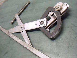 bontott DAEWOO KALOS Bal első Ablakemelő Szerkezet (Mechanikus)