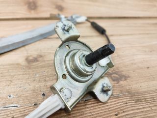 bontott DAEWOO KALOS Bal hátsó Ablakemelő Szerkezet (Mechanikus)