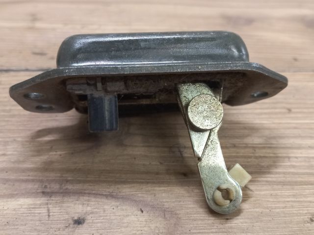 bontott DAEWOO KALOS Csomagtérajtó Zárszerkezet