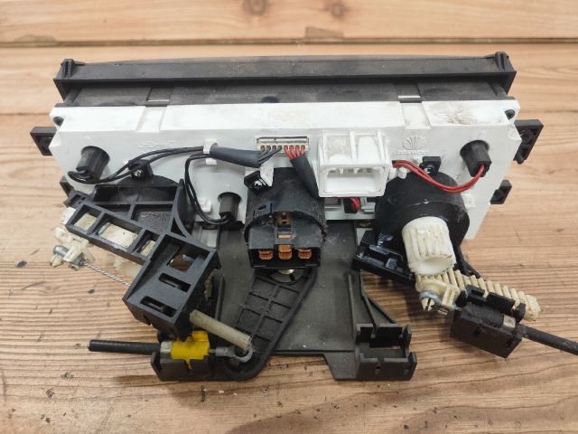 bontott DAEWOO KALOS Fűtéskapcsoló (Nem klímás)