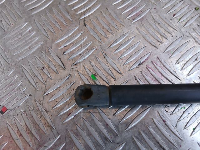 bontott DAEWOO KALOS Gázrugós Kitámasztó Teleszkóp Csomagtérajtó Bal