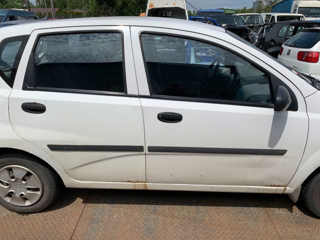 bontott DAEWOO KALOS Hátsó Lökhárító (Részeivel)