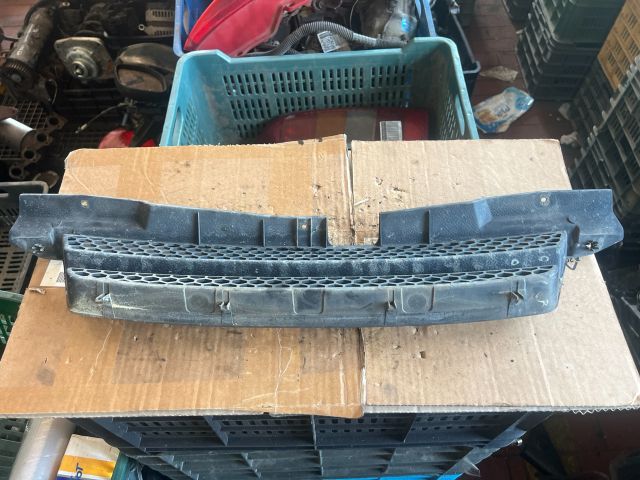 bontott DAEWOO KALOS Hűtőrács