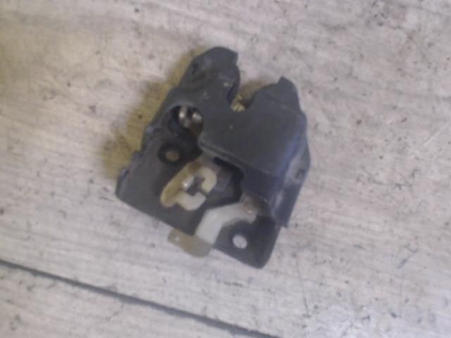 bontott DAEWOO KALOS Jobb Csomagtérajtó Zárszerkezet