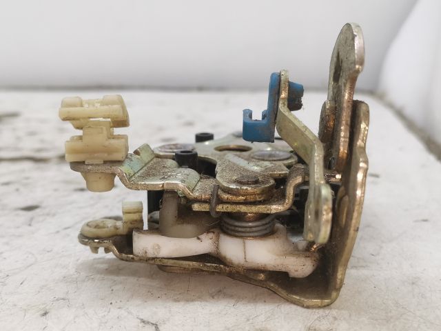 bontott DAEWOO KALOS Jobb hátsó Ajtózár