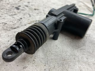 bontott DAEWOO KALOS Központizár Motor (Pozíciófüggetlen)