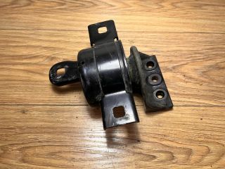 bontott DAEWOO KALOS Motor Tartó Bak (Fém)