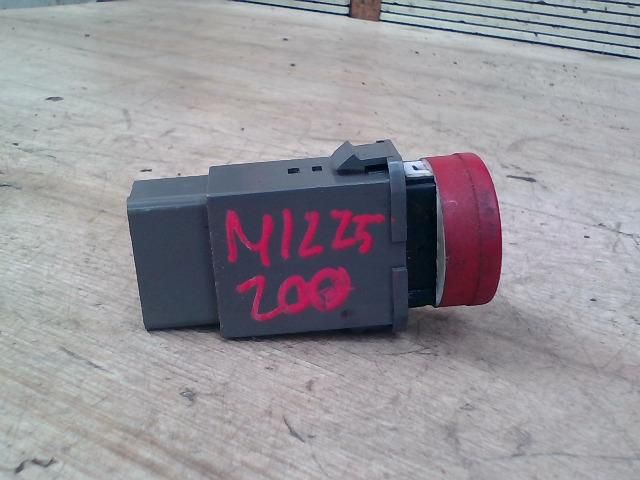 bontott DAEWOO KALOS Vészvillogó Kapcsoló