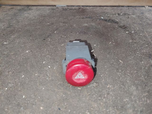 bontott DAEWOO KALOS Vészvillogó Kapcsoló