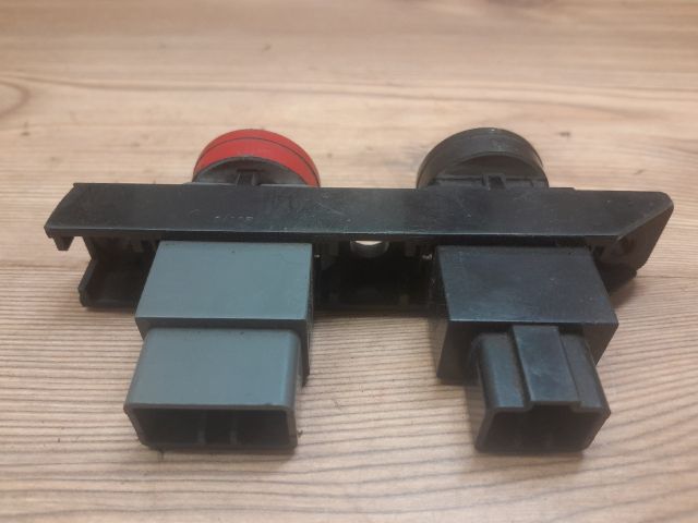 bontott DAEWOO KALOS Vészvillogó Kapcsoló