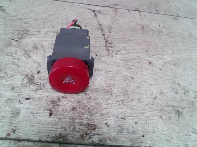 bontott DAEWOO KALOS Vészvillogó Kapcsoló