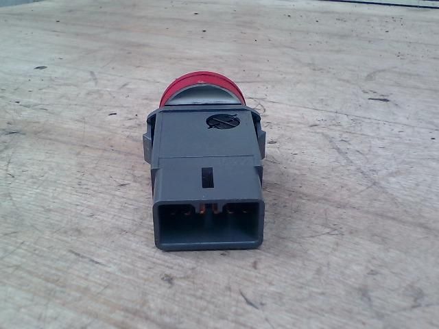 bontott DAEWOO KALOS Vészvillogó Kapcsoló