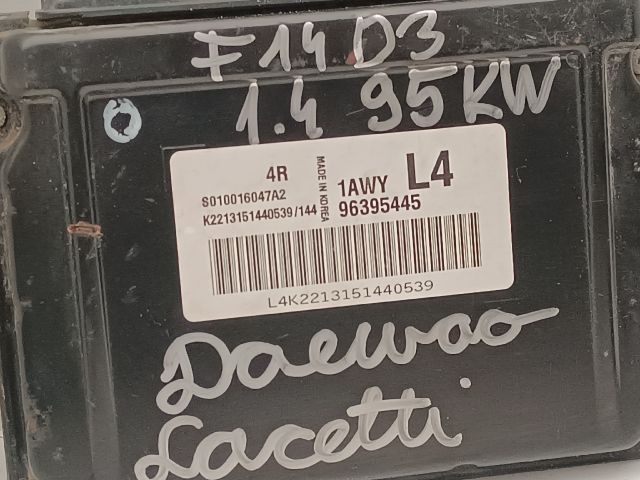 bontott DAEWOO LACETTI Motorvezérlő