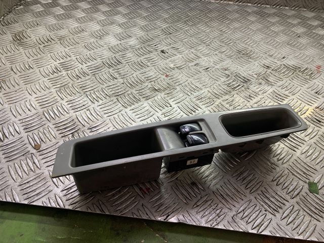 bontott DAEWOO LACETTI Ablakemelő Kapcsoló Négyes / Kettes