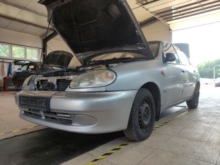 bontott DAEWOO LANOS Biztosítéktábla Motortér