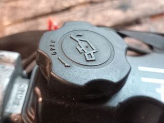 bontott DAEWOO LANOS Olajbeöntő Sapka