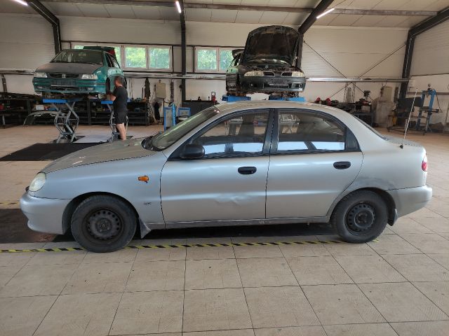 bontott DAEWOO LANOS Porlasztó (1 db)