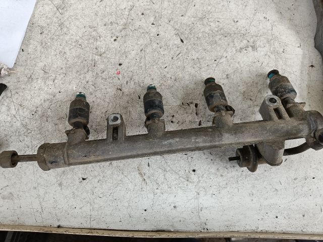 bontott DAEWOO LANOS Porlasztó Sor / Híd