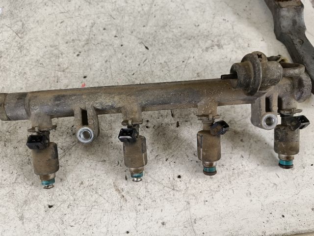 bontott DAEWOO LANOS Porlasztó Sor / Híd