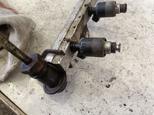 bontott DAEWOO LANOS Porlasztó Sor / Híd