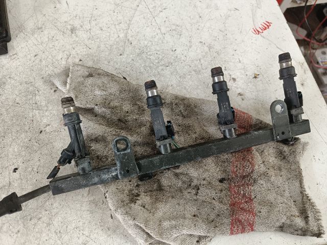 bontott DAEWOO LANOS Porlasztó Sor / Híd