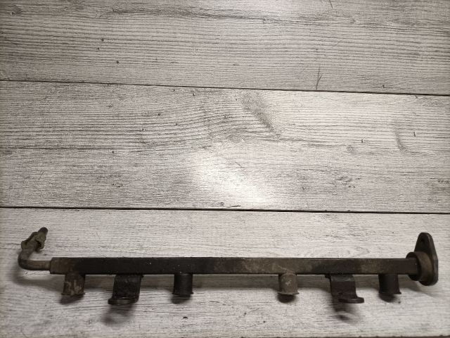 bontott DAEWOO LANOS Porlasztó Sor / Híd