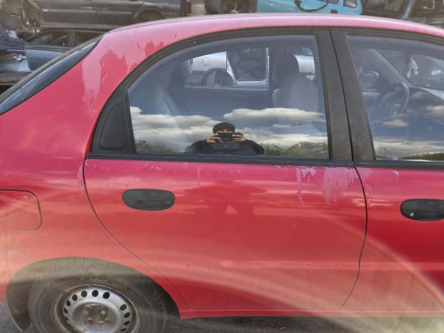 bontott DAEWOO LANOS Bal első Ajtó (Részeivel)